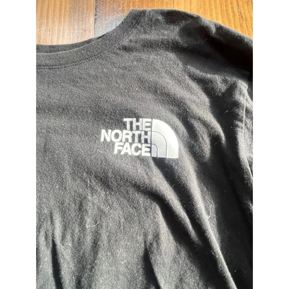 The North Face Mens Black Long Sleeve Never Stop Exploring Graphic T-Shirt Small